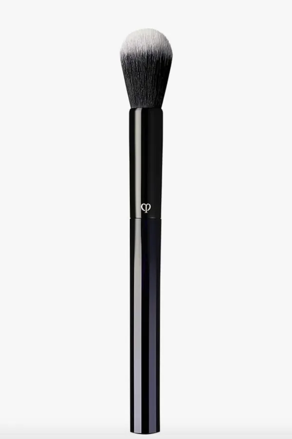 Last minute beauty gifts for Mom: Clé de Peau Beauté handcrafted Japanese blush brush