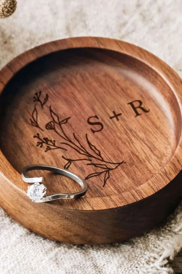 Custom Round Wood Ring Dish, Valentines Day, Engagement Ring Holder, Wedding Ring Dish, Wedding Gift, Newlywed Gifts, 5th Anniversary Gifts