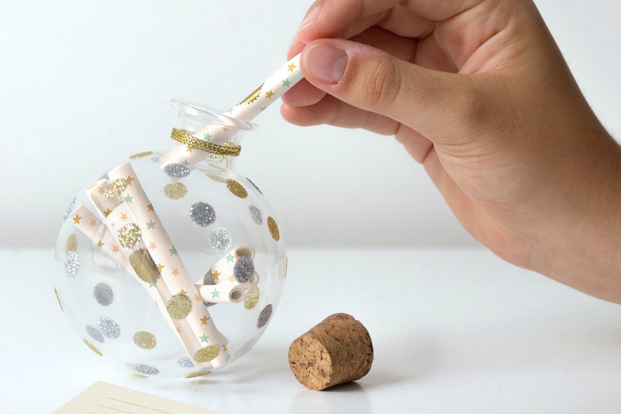 This baby memories keepsake is the perfect gift for baby's first Christmas!