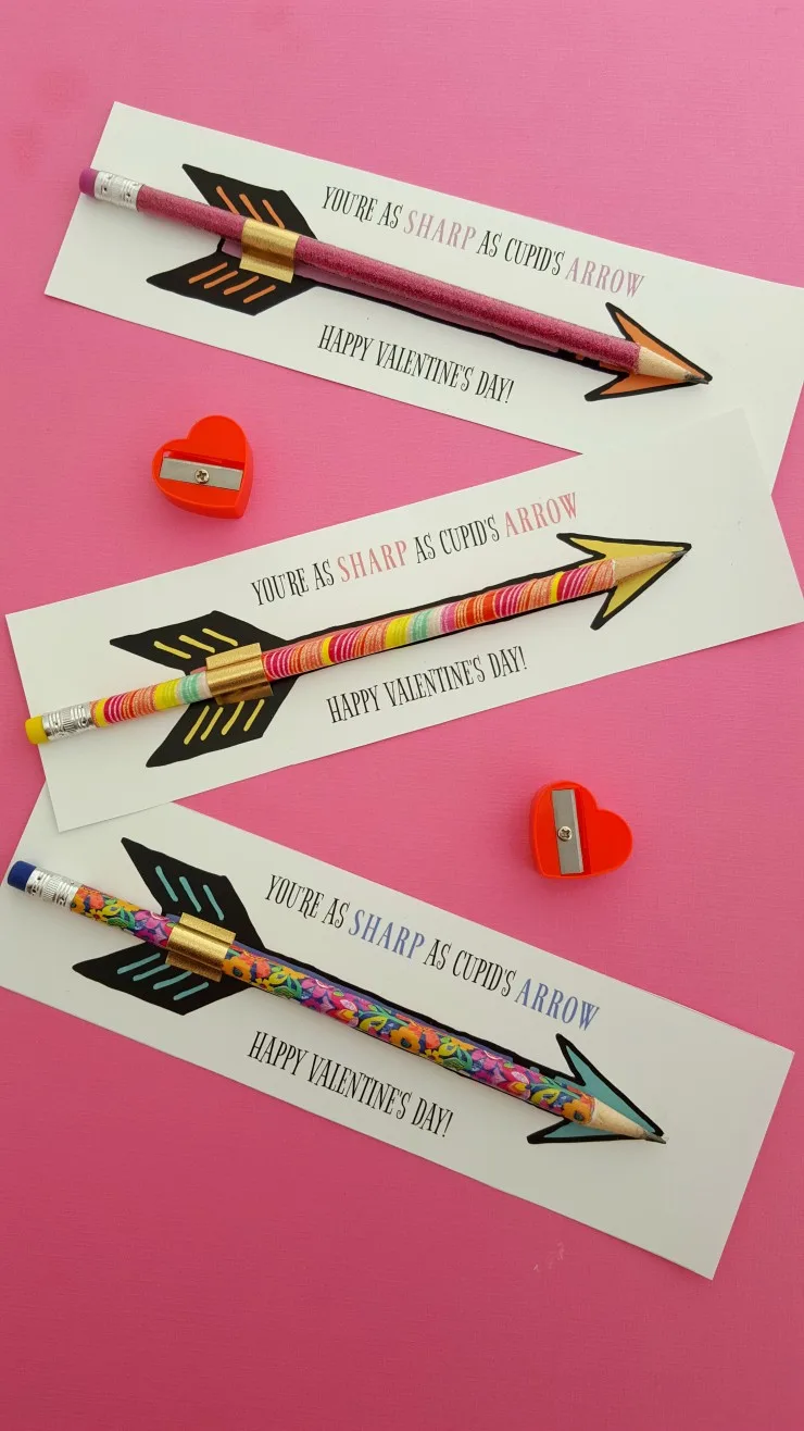 Non-candy Valentine ideas for kids: Printable glasses card free from Hello Splendid