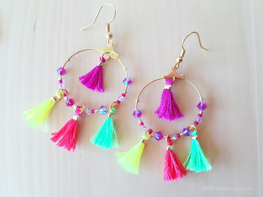 Summer DIY crafts for teens: Summer Mini Tassel Earrings from Petit Bout de Chou 