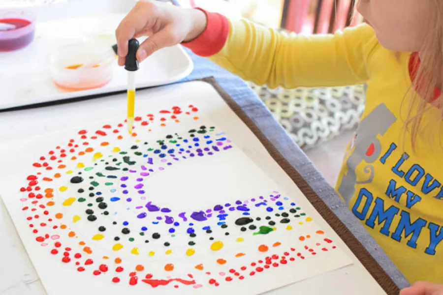 7 of the cutest rainbow crafts for St. Patrick's Day.