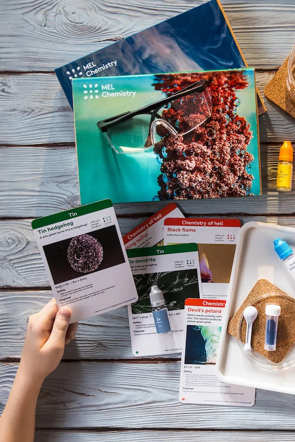MEL Science Subscription boxes for kids help ignite an interest in science with experiments and VR