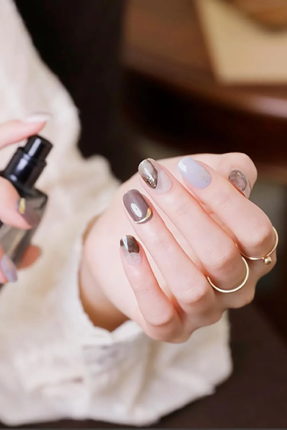 We tried the Ohora at-home gel manicure kit. Here's how it went.