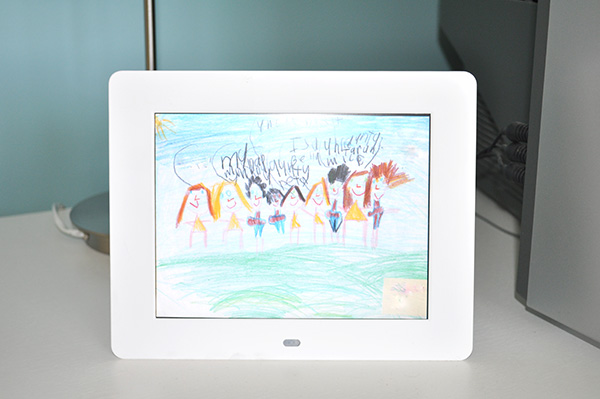 digital frame idea from The Organised Housewife: storage solutions