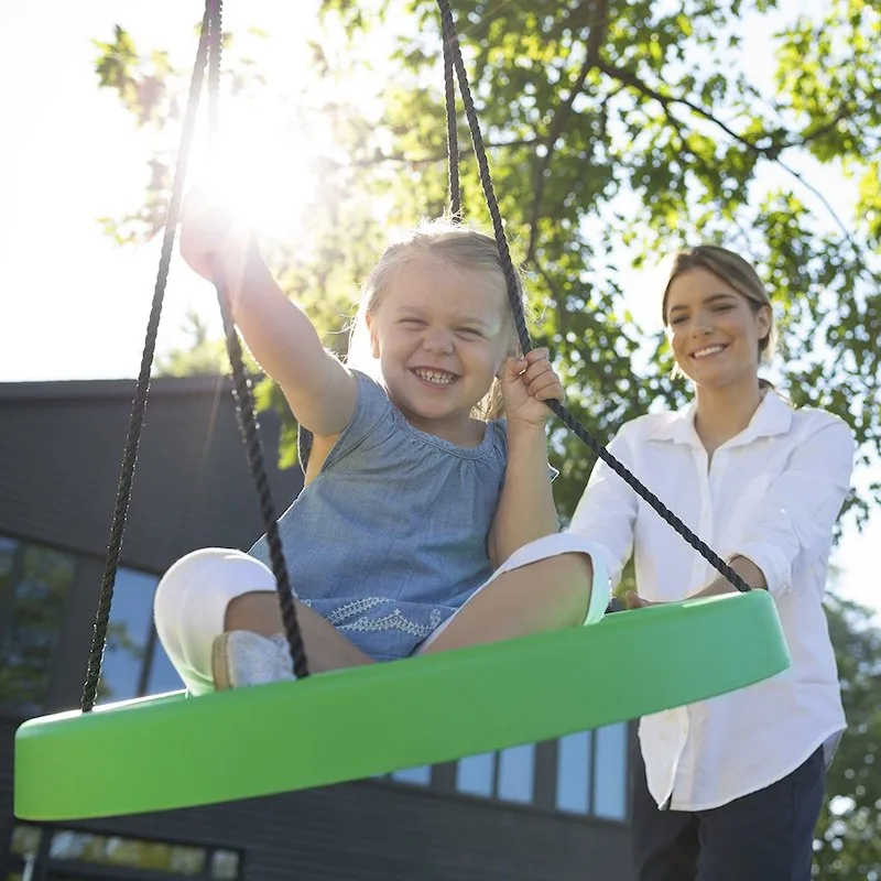 Cool backyard swings for kids: Super Spinner