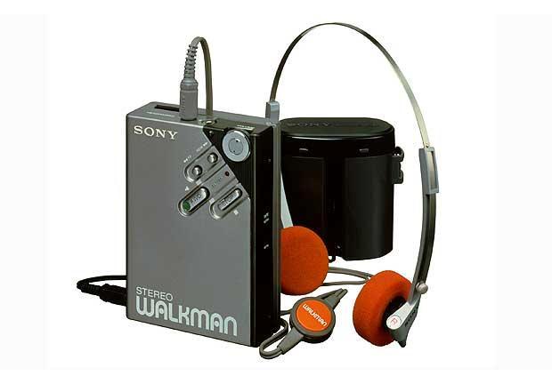Sony Walkman Wm2: Reflections of our favorite Christmas gifts ever.