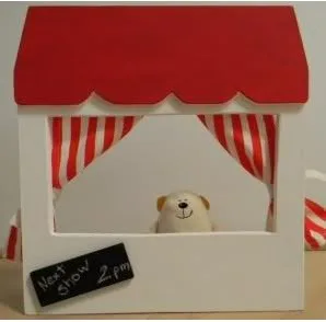 Little Choux - Toys like the elves would make