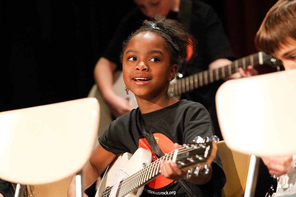 A year-end charitable donation to Little Kids Rock will provide instruments and music lessons to kids in often underfunded public schools.