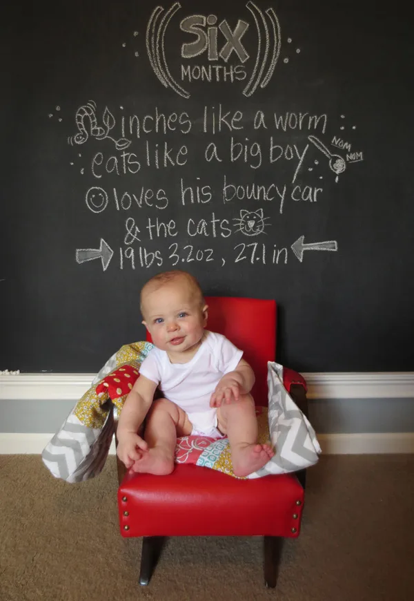 Forget the baby book: 6 creative ways to document baby's first year in photos.