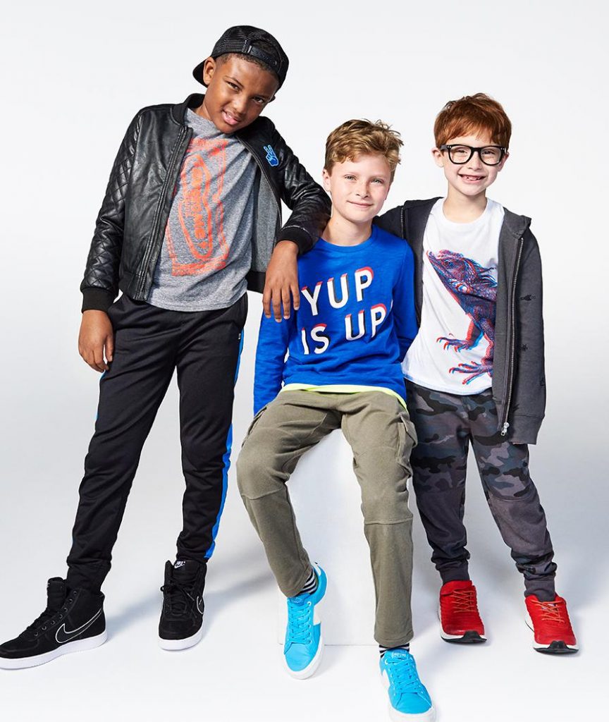 Comparing the top 3 kids' clothing subscription box services: Rockets of Awesome 