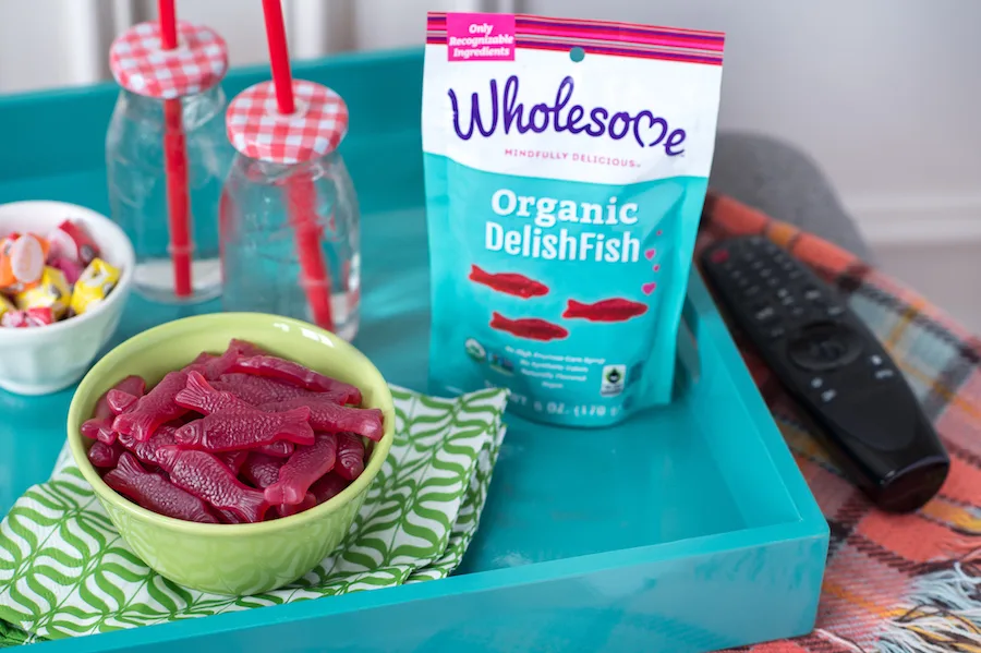 Delishfish: Organic, gluten-free, kosher and no artificial food dyes! Yay for snacking we can feel better about [sponsor]
