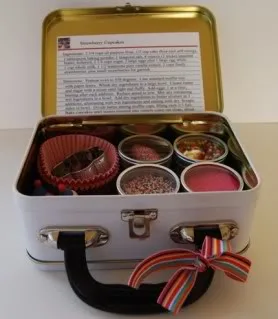 Hey Kid - Make your own cupcakes