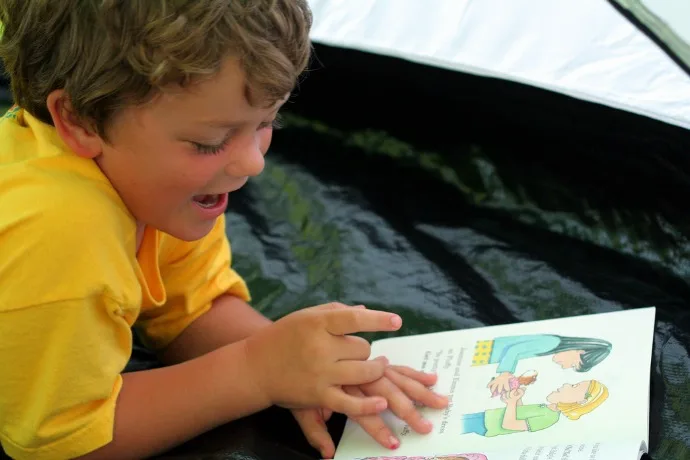 5 cool summer reading challenges for kids, prizes included!