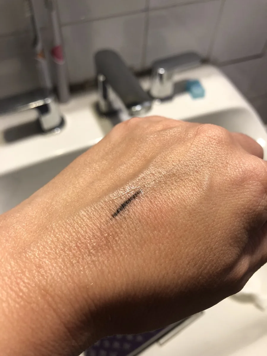 L'Oreal Infallible Waterproof Liner: Color comparison with two other lines