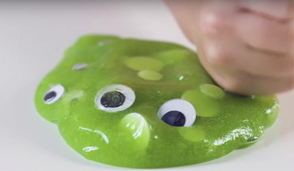 How to make monster slime for a fun slime party: Recipe via McCormick Food Color (sponsor)