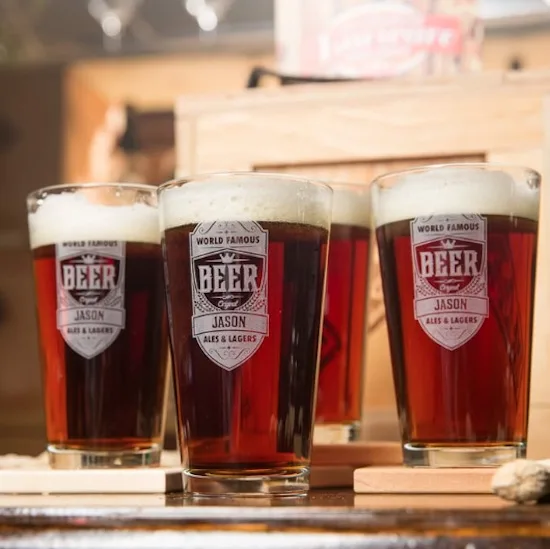 Personalized Father's Day gifts: Personzlied Barware by Man Crates