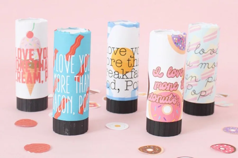 Free, fun Father's Day printables: Printable Confetti Poppers by A Joyful Riot
