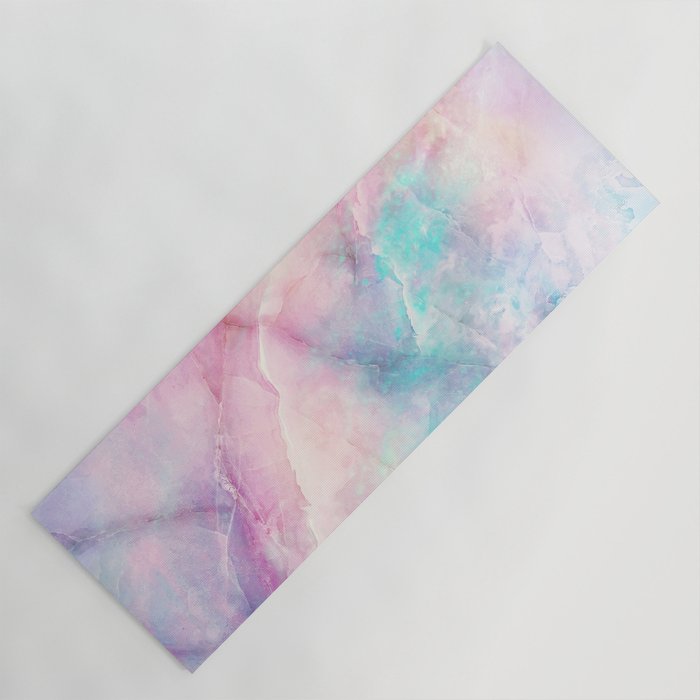 Fresh yoga mats: Iridescent marble mat by Cafelab