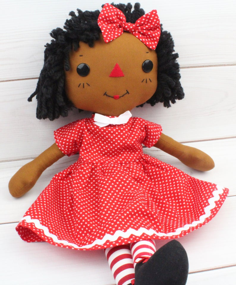 10 best baby and toddler holiday gifts from small businesses: Custom raggedy Ann doll with different skin colors | Small Business Holiday Gift Guide 2020