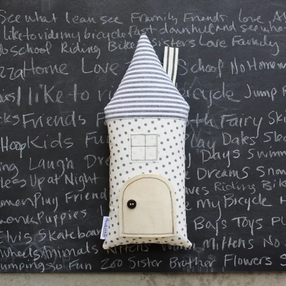 AppleWhite tooth fairy pillow: homemade cottage