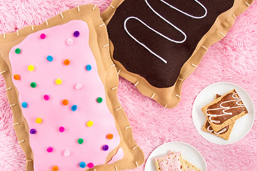 Summer DIY crafts for teens: No-Sew Pop Tart Pillow by Aww Sam