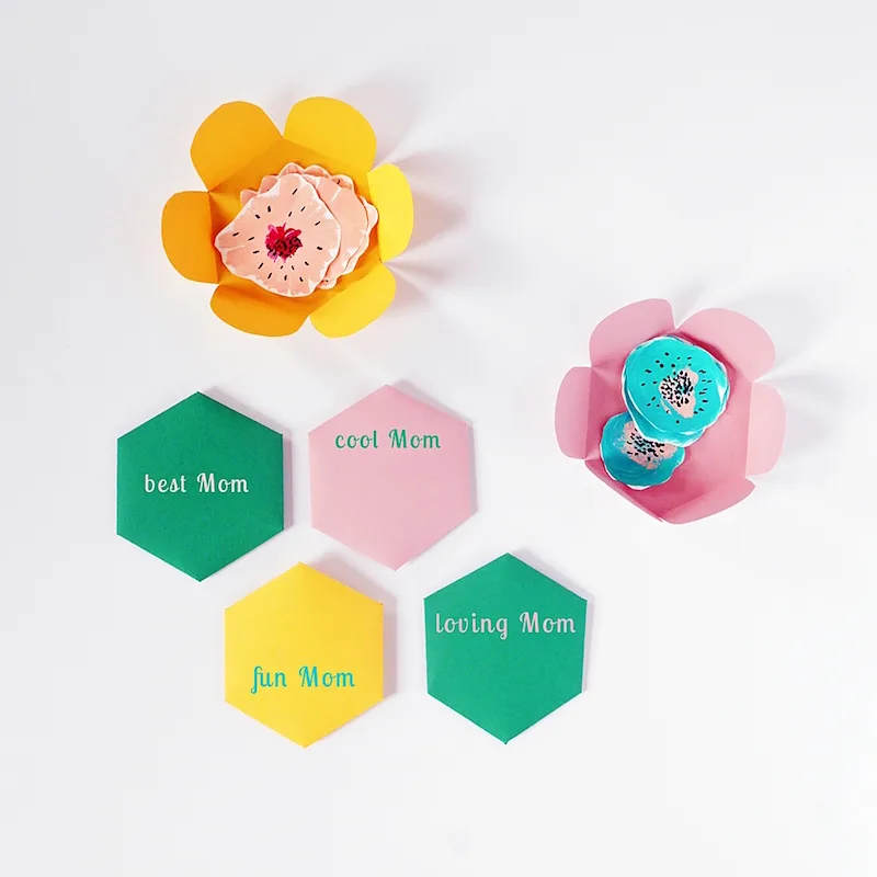 DIY Mother's Day gifts: Paper Flower Card by Hello Wonderful