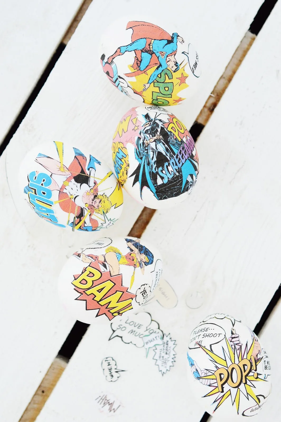 DIY pastel Memphis Easter eggs at A Kailo Chic Life