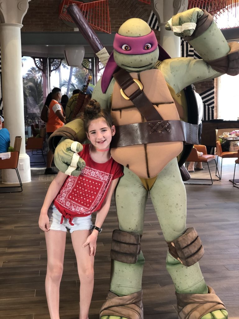 Insider tips for your Karisma Nickelodeon resort vacation in Punta Cana : Yes there are character breakfasts, but not everywhere and all the time. (Which is good!)