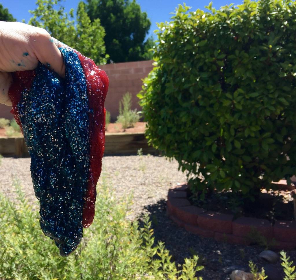 Everything you need for a DIY Slime Party: Glitter slime borax free recipe 