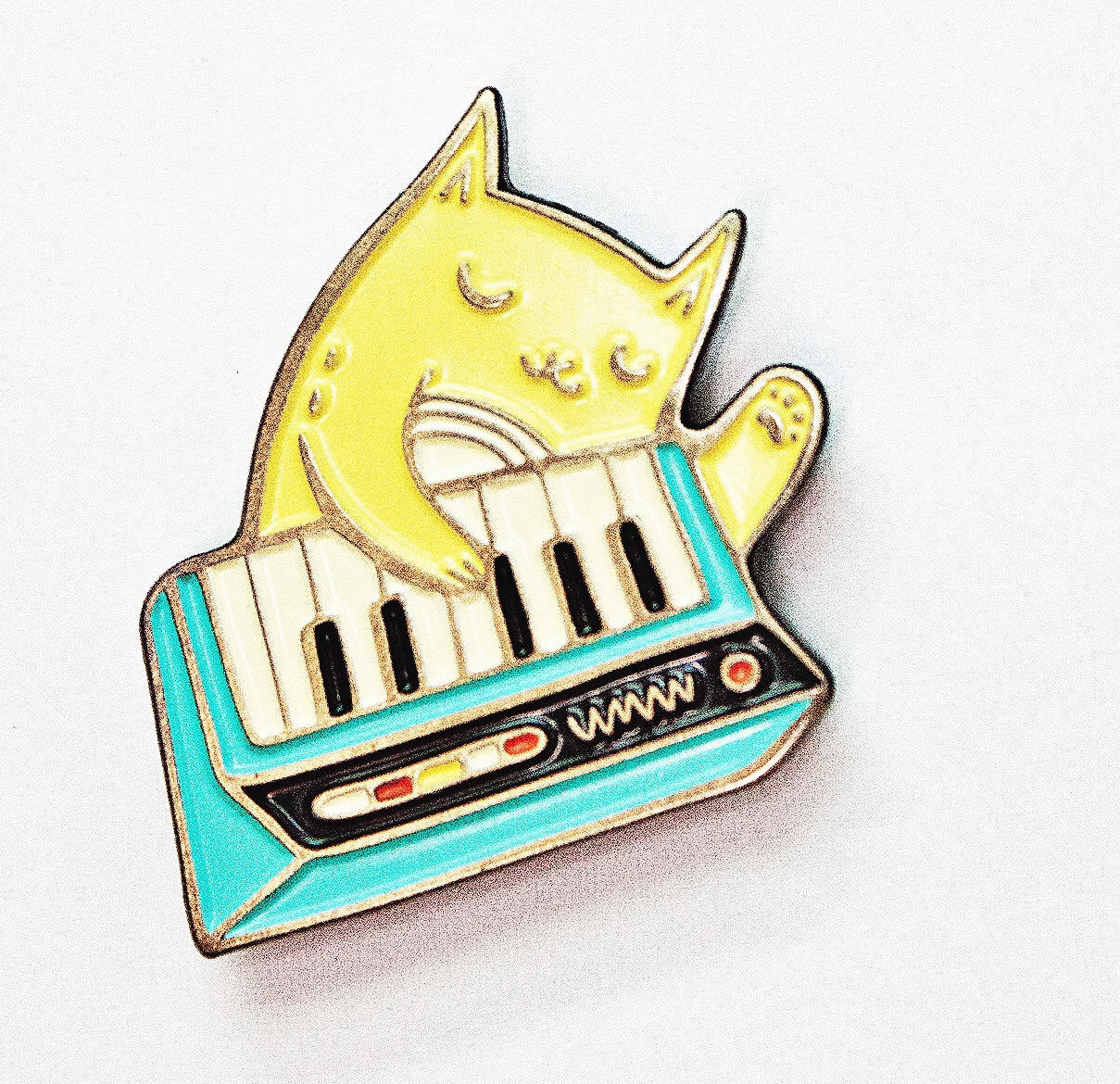 Cat Enamel Pin | Cool Cat School Supplies | back to school shopping 2017