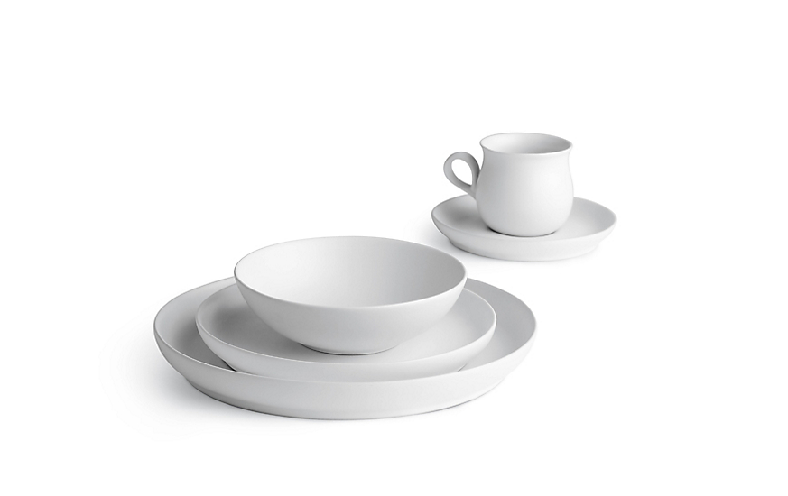 DWR Eva Zeisel dinnerware on sale for the holidays