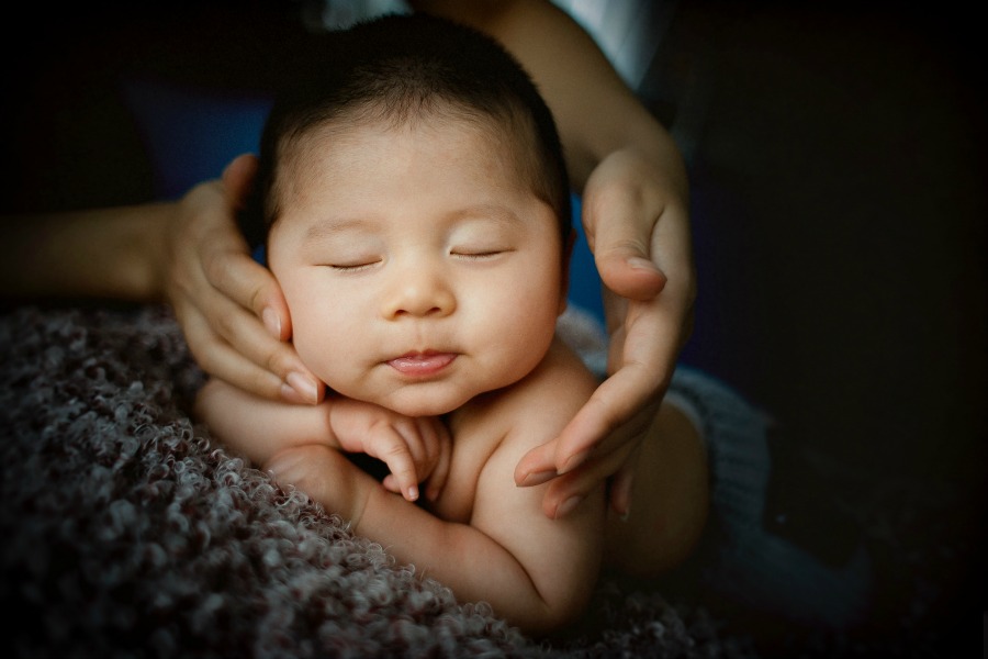 Tips for caring for your baby's sensitive and eczema-prone skin