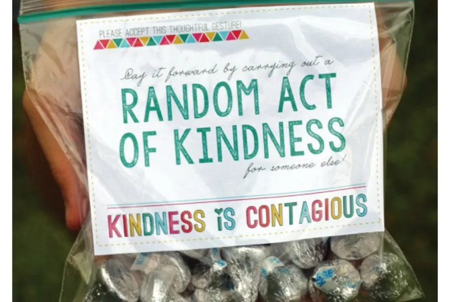 Acts of Kindness free printable tags from Inspiration Made Simple / 733 Blog