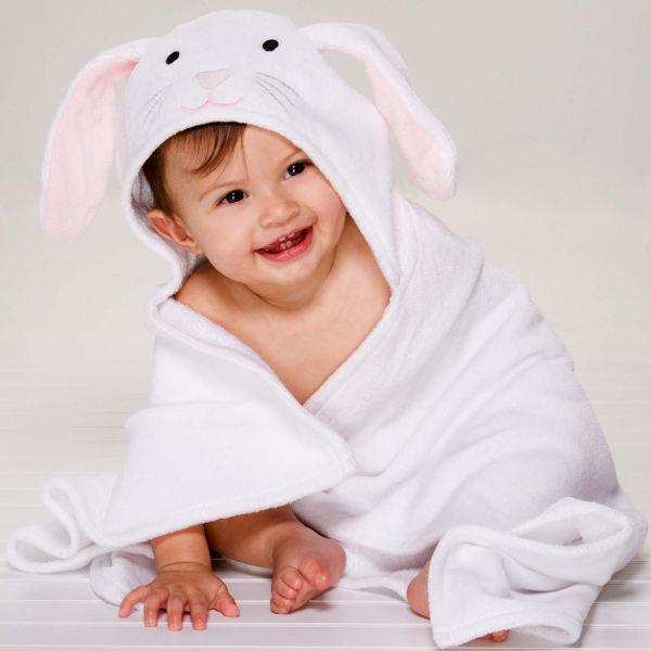 First Easter gifts for babies: Easter bunny bath wrap | My Sweet Muffin