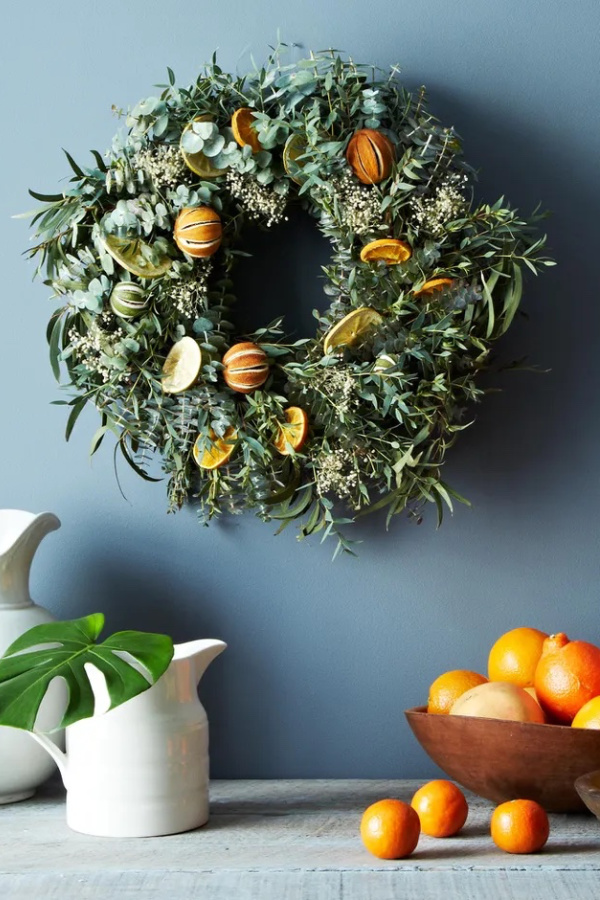 Mother-in-law gifts: Seasonal wreath subscription via Food 52 Mother-in-law gifts: Seasonal wreath subscription via Food 52