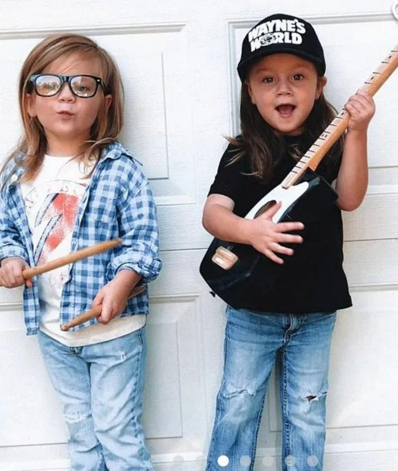 90s Halloween costume ideas: Wayne's World costume from Rad Dog on Etsy
