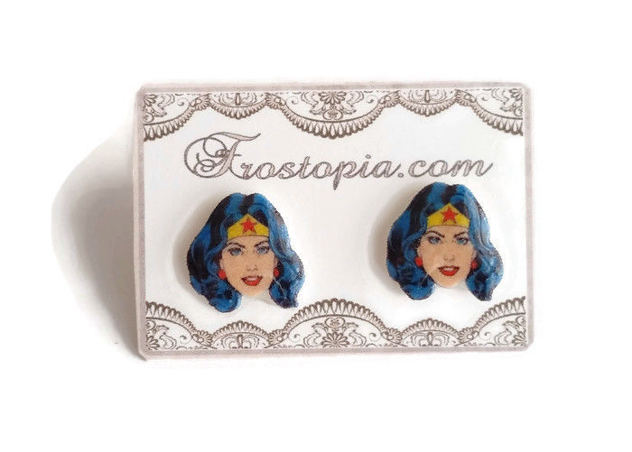 Wonder Woman earrings handmade by Frostopia: Cool stocking stuffer ideas