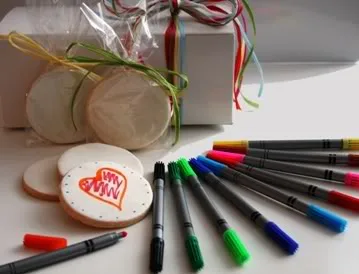 Making Christmas cookies the new-fashioned way