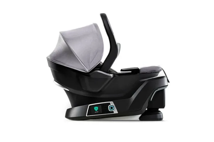 I've got 5 awesomely splurgy baby gifts I wouldn't buy for myself, but feel totally happy to ask others to, like this Self-Installing Carseat from 4moms.