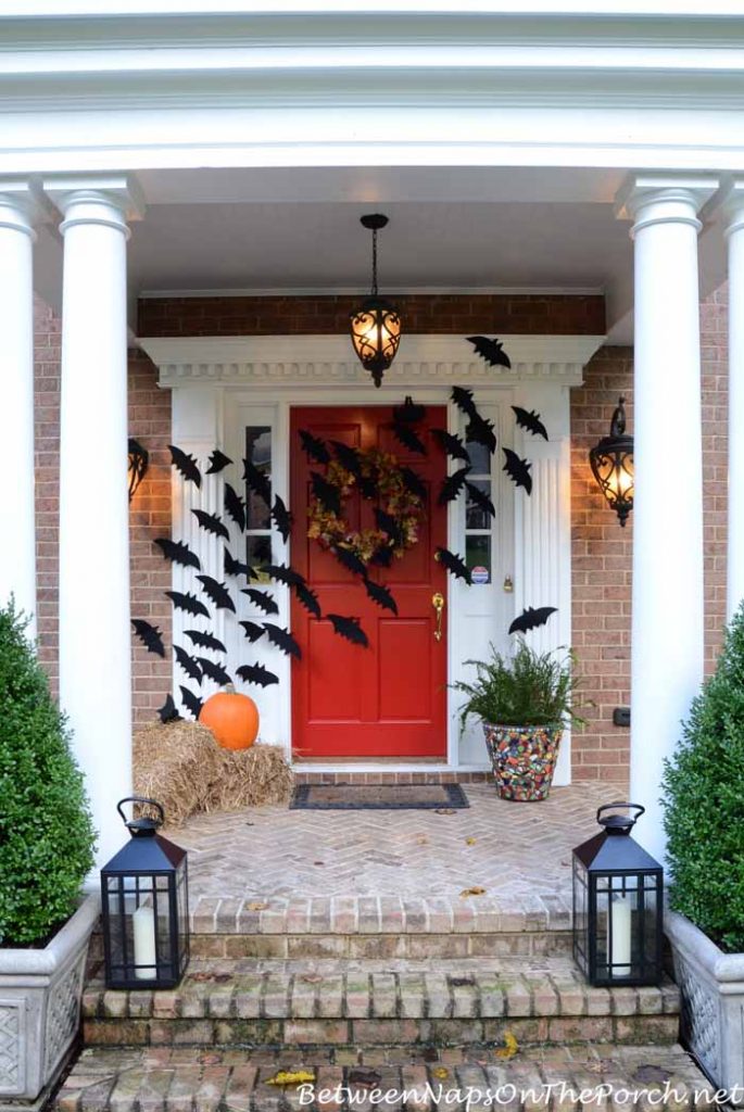 DIY Halloween door decorating ideas  | free printable template for Vampire bats from Between Naps on the Porch