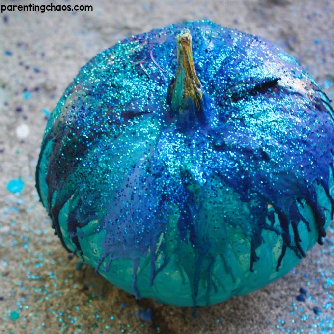 Teal pumpkin decorating ideas: Sparkle Teal Pumpkin by Parenting Chaos