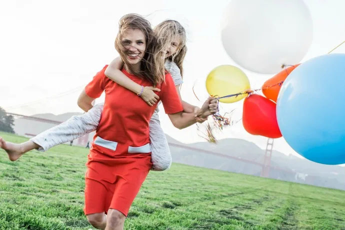 Sonnet James: Stylish dresses that are made for busy moms
