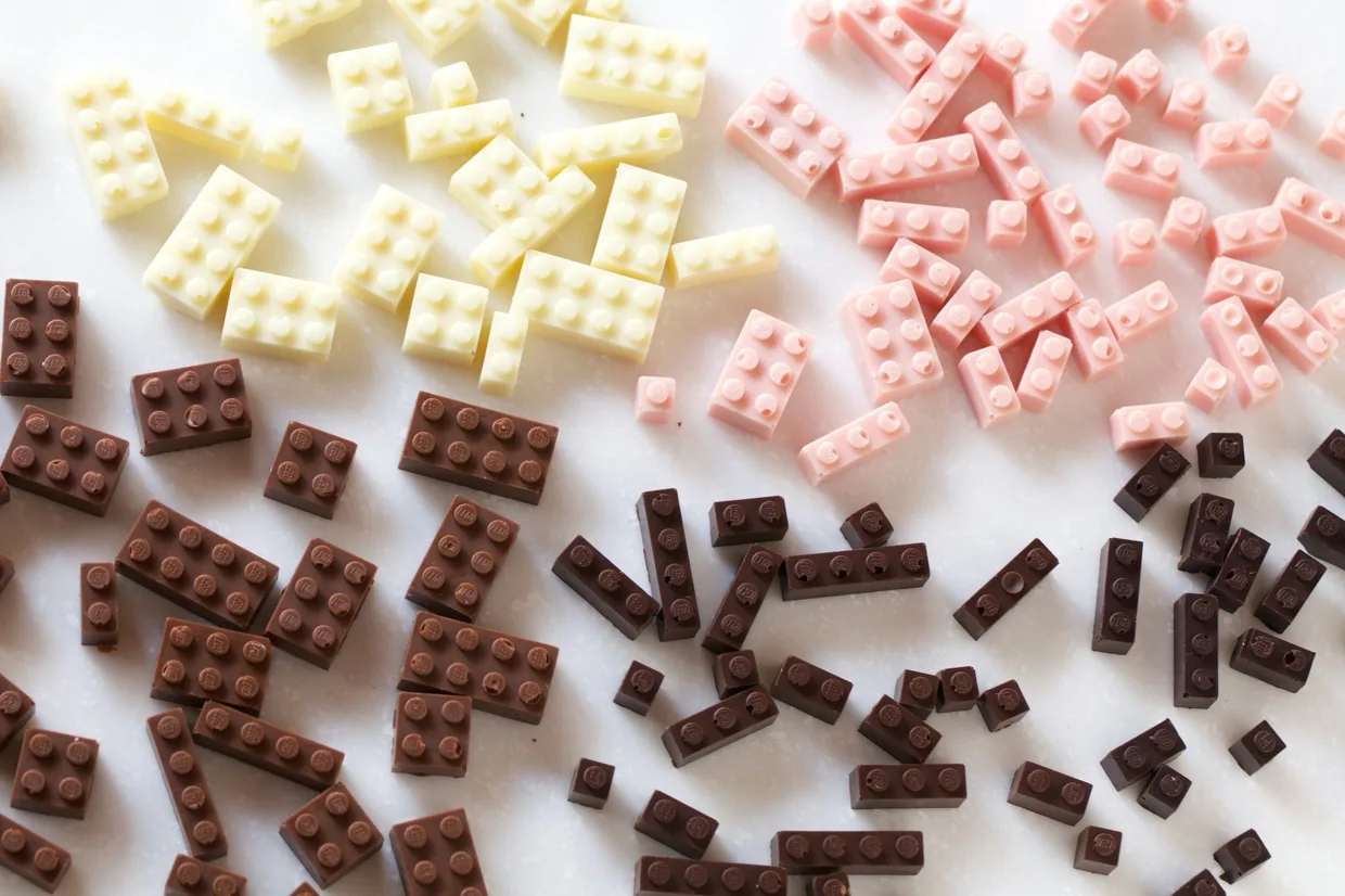 Chocolate LEGO blocks by Akihiro Mizuuchi