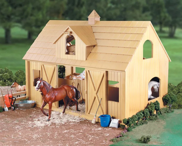 Breyer Wood Horse Barn