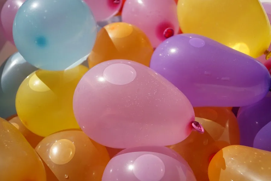 Eco-friendly water balloons: The perfect solution for earth-happy summer play. Photo by Anerma/Pixabay