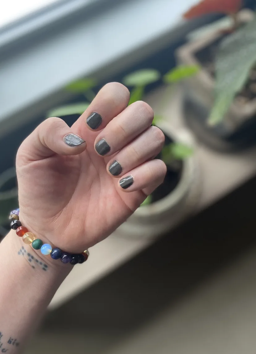 Review of Expressie quick dry nail polish