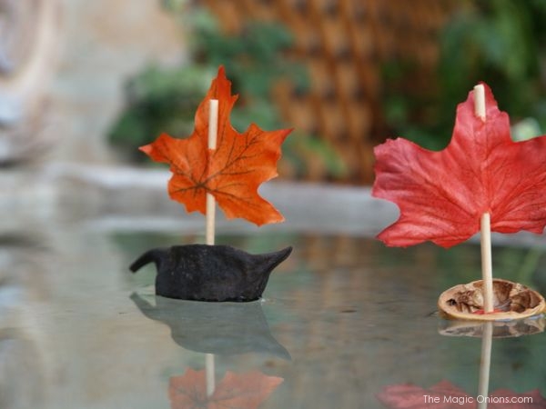 Kids crafts using fall leaves: Walnut Leaf Boats | The Magic Onions