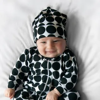 Cute clothes patterned to catch your baby's eye