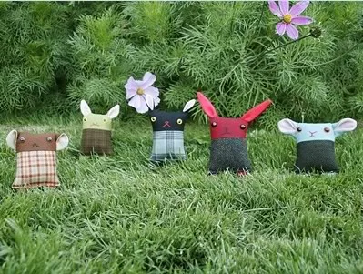 Woolyhoodwinks - Very cute, very existential